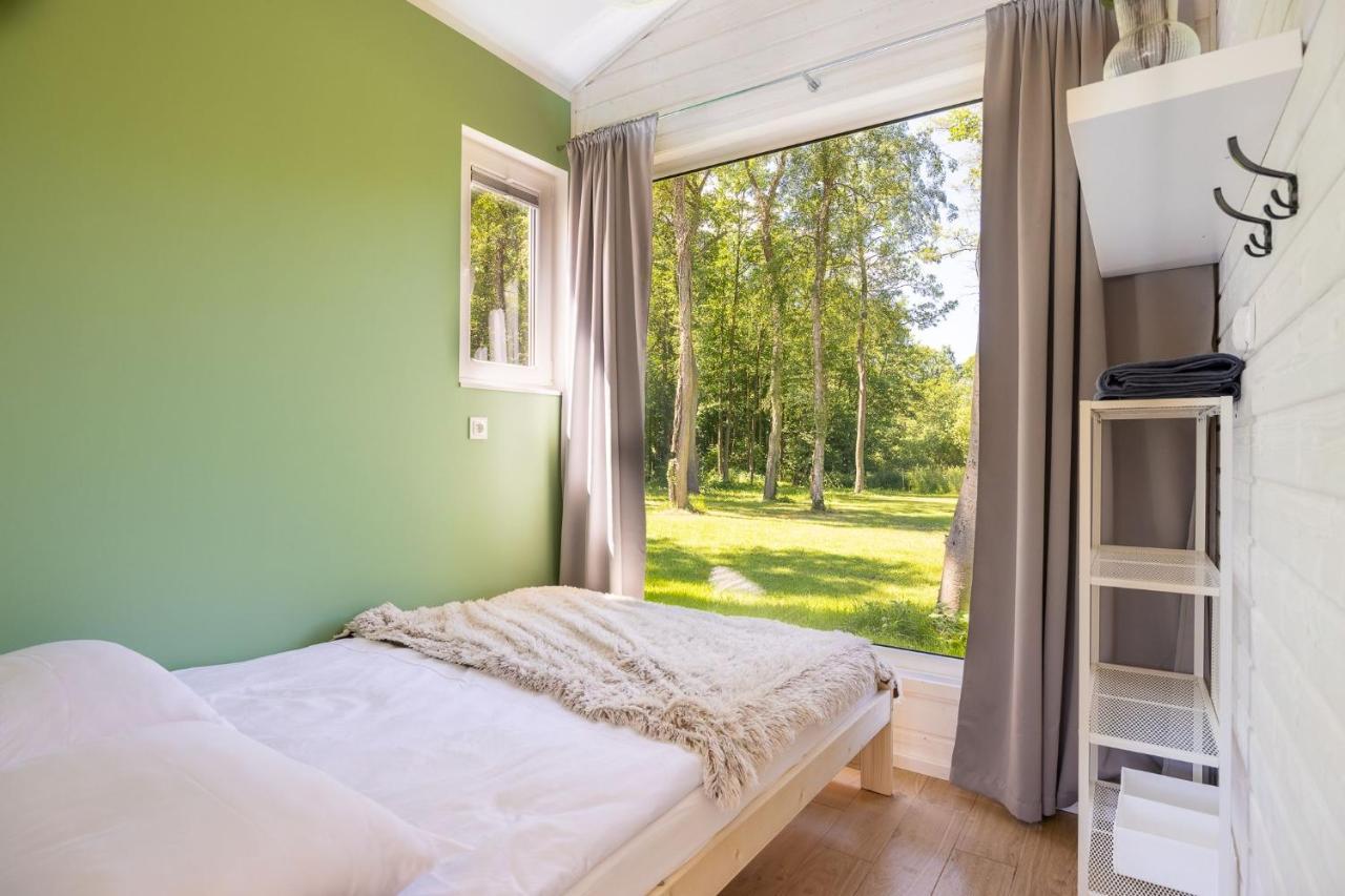 Lumi Resort Domki Letniskowe Z Podgrzewanym Basenem Реваль Экстерьер фото