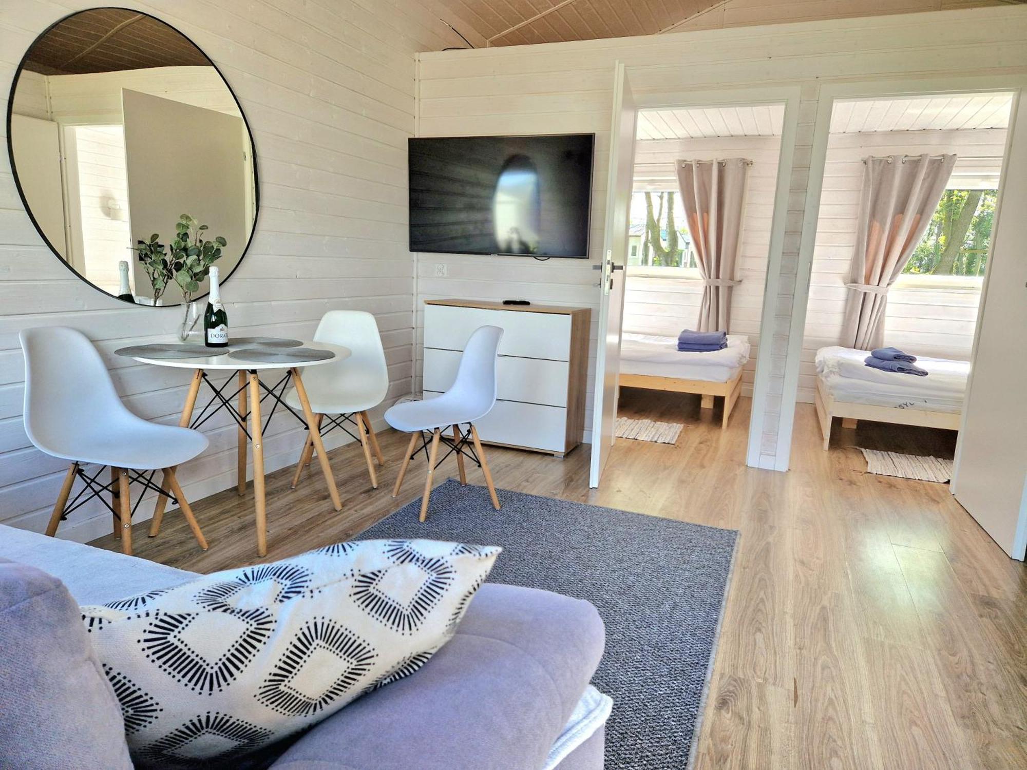 Lumi Resort Domki Letniskowe Z Podgrzewanym Basenem Реваль Экстерьер фото